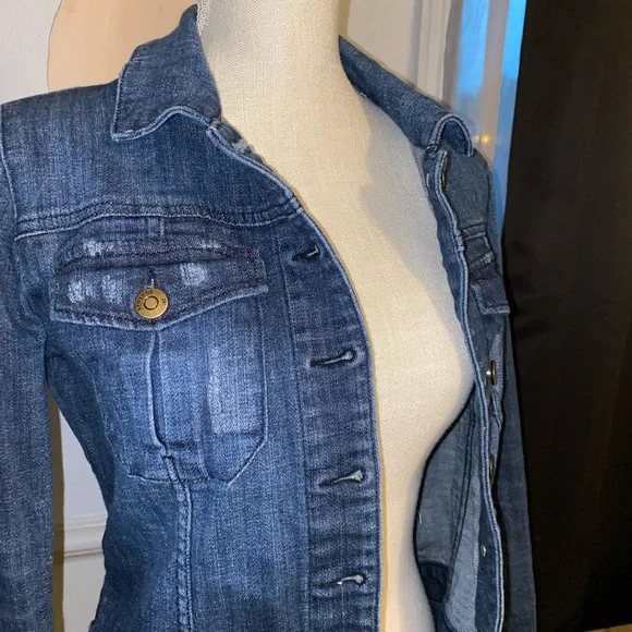 Jean Jacket - Picture 8 of 9